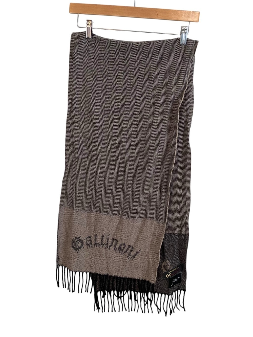 Gattinoni Neutral Herringbone Italian Made in Italy Lambswool Fringe Scarf